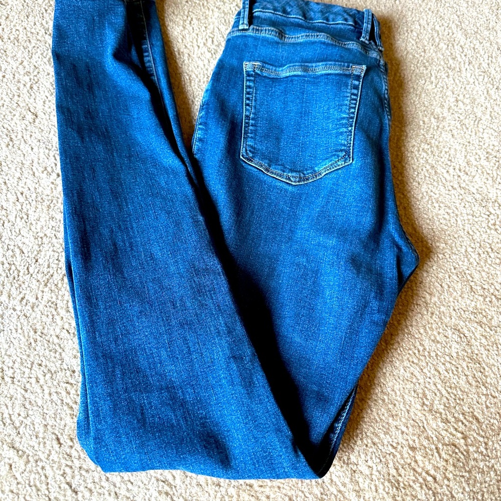Good American Good Legs Skinny Jeans